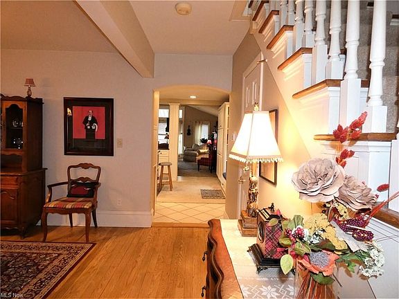 3rd image of 623 3rd St