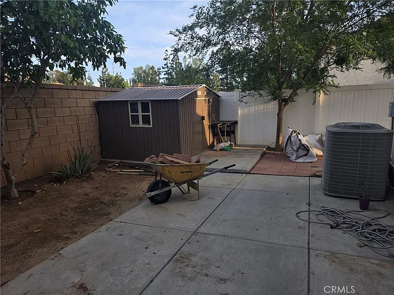 1662 Palermo Dr — Photo 16