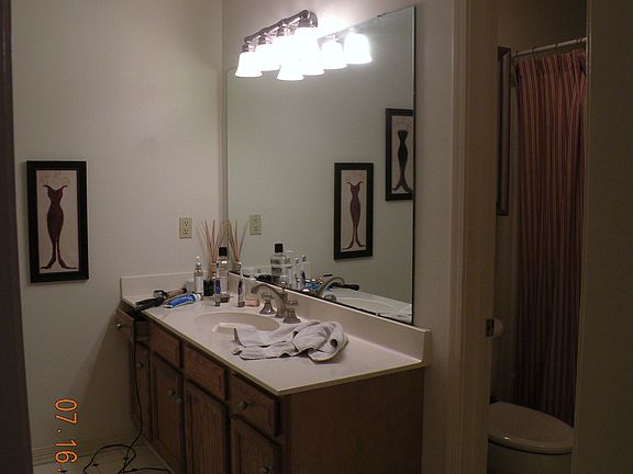 4th image of 1043 Allo Ave