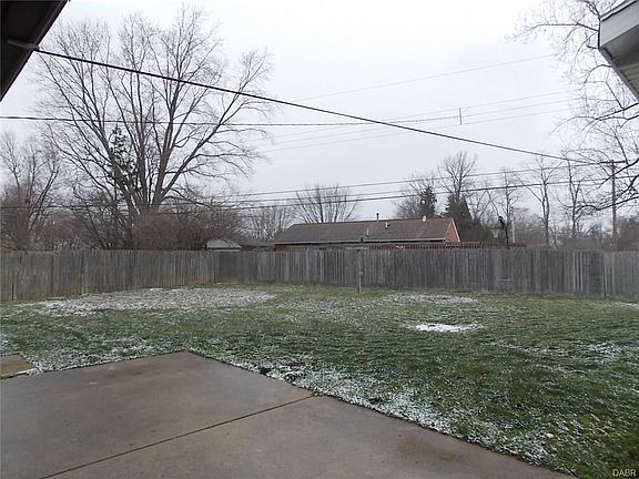 3rd image of 4481 Mahler Dr