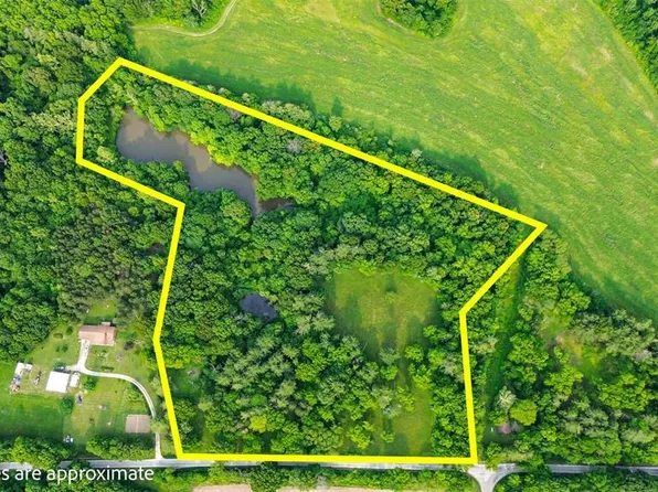 15308 Liberty Ridge Rd, Grafton, IL 62037