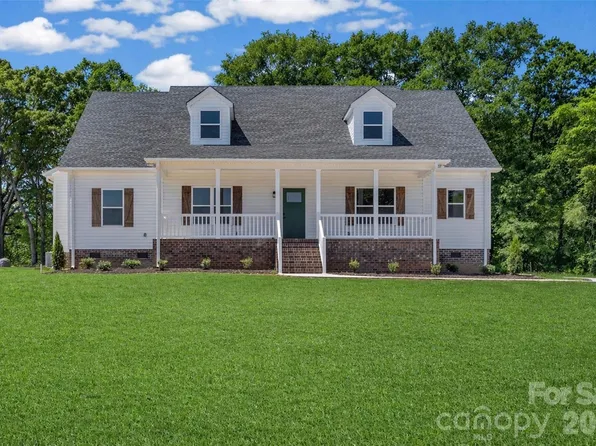 755 White Jenkins Rd, Bessemer City, NC 28016