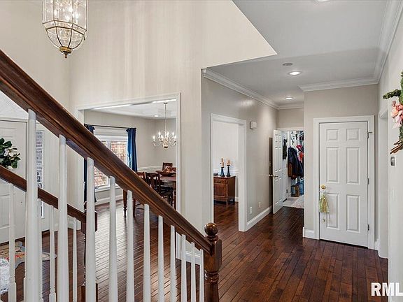 4th image of 2612 Dickens Dr