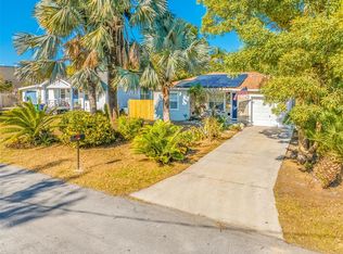 704 N Castle Ct, Tampa, FL 33612