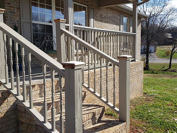 Entry steps to front porch