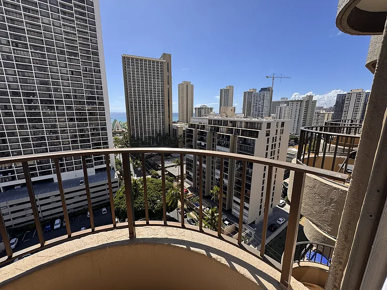 311 Ohua Ave #Penthouse 4 — Photo 2