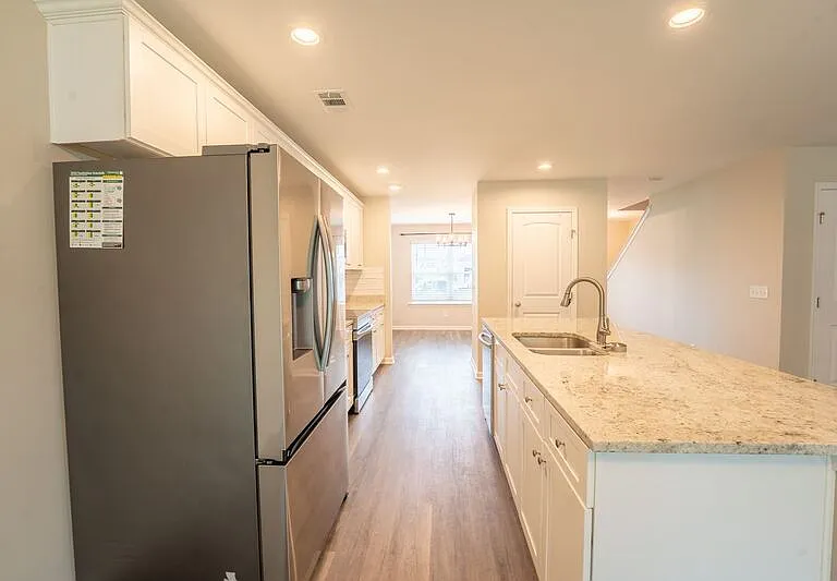 257 Cromer St — Photo 20