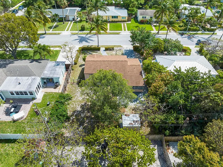 331 Winters St — Photo 30