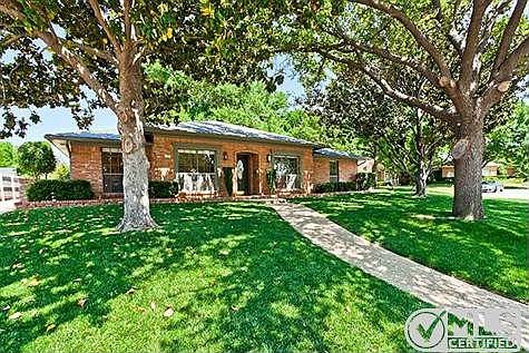 4th image of 2731 Lakeridge Ln
