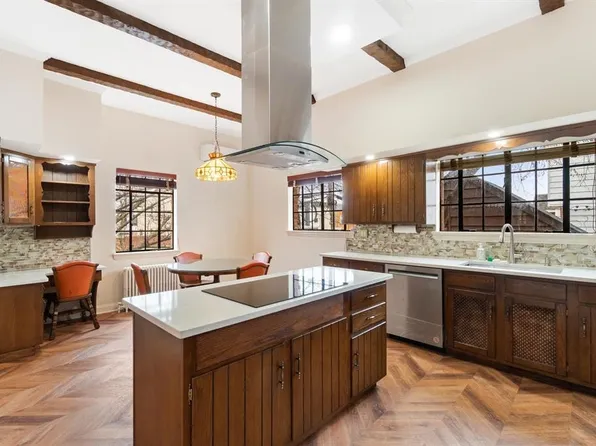 2314 Palisade Avenue image 16 of 49