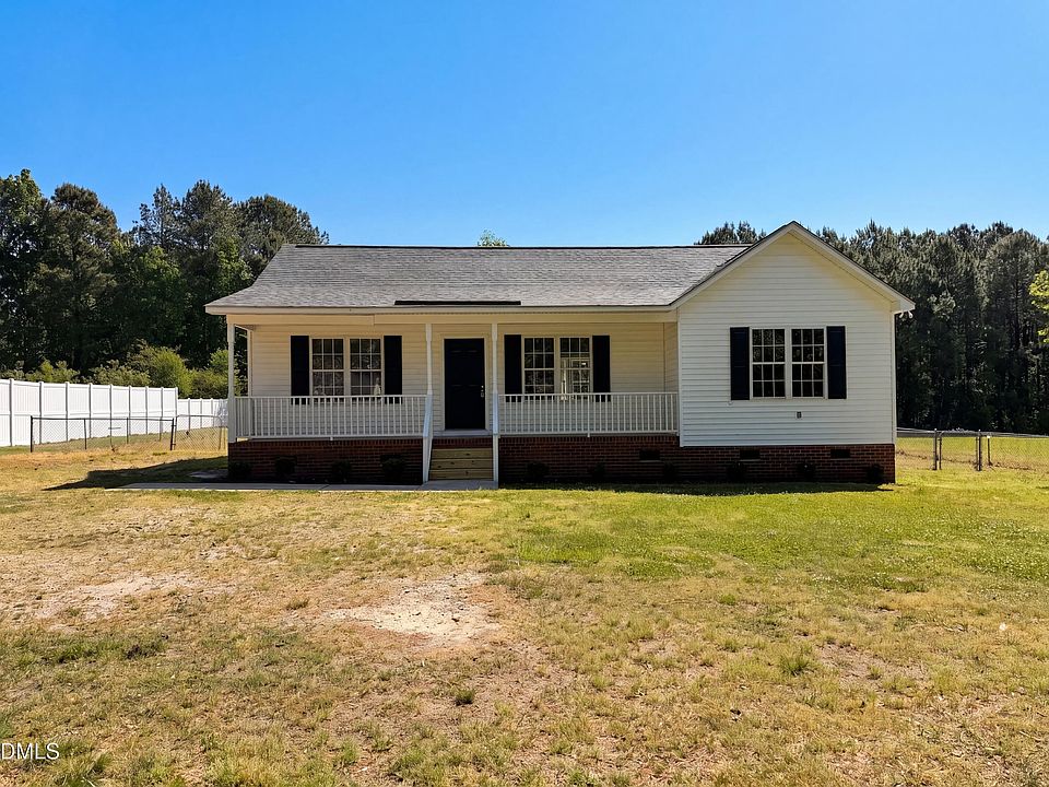 1st image of 153 Sommerset Dr