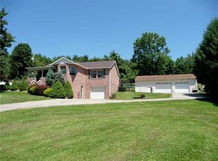 21 Saw Mill Rd, Finleyville, PA 15332