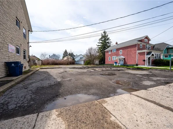 47 Dunlop Ave, Buffalo, NY 14215