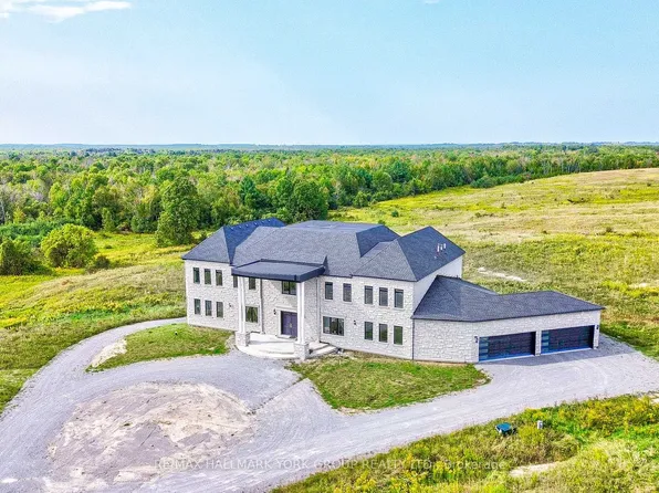 6196 Ravenshoe Rd, Georgina, ON L0E 1R0