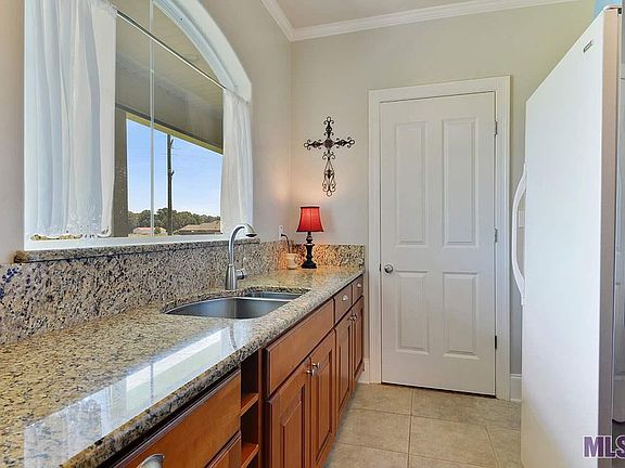 5th image of 7030 Virginia Ln