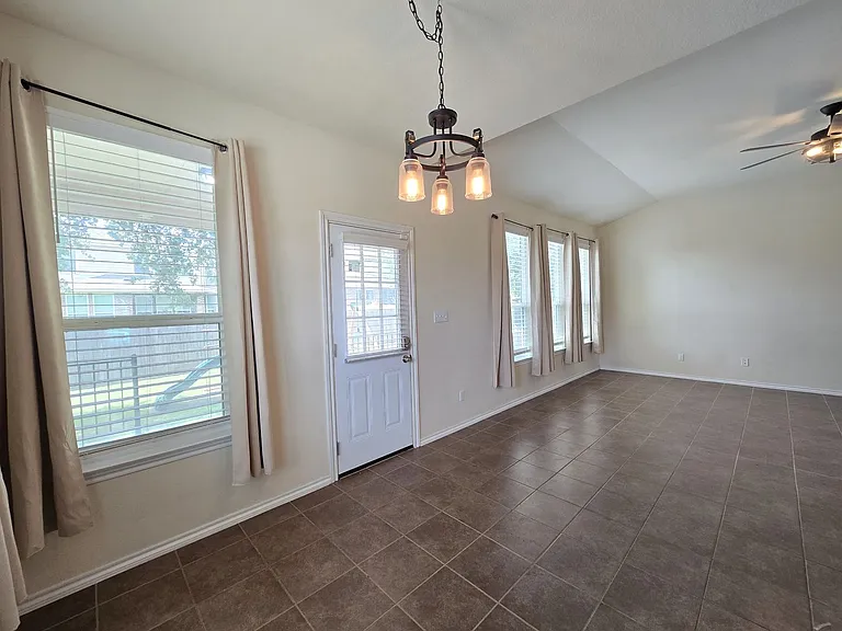 3614 Rusack Dr — Photo 19