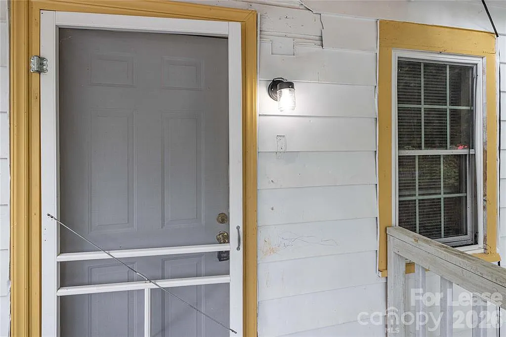 629 Colston Street - 1 — Photo 4