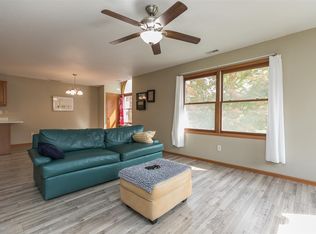 923 Longfellow Pl, Iowa City, IA 52240