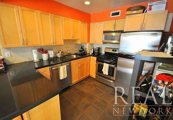 3rd image of 143 Mulberry St #7B