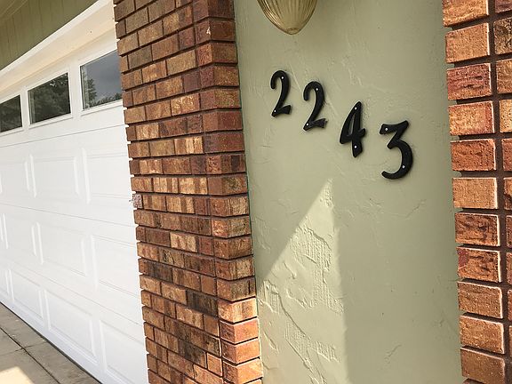 3rd image of 2243 Daley Dr