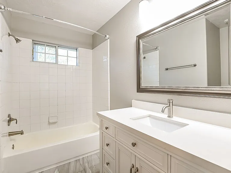 13003 Garlenda Ln — Photo 11