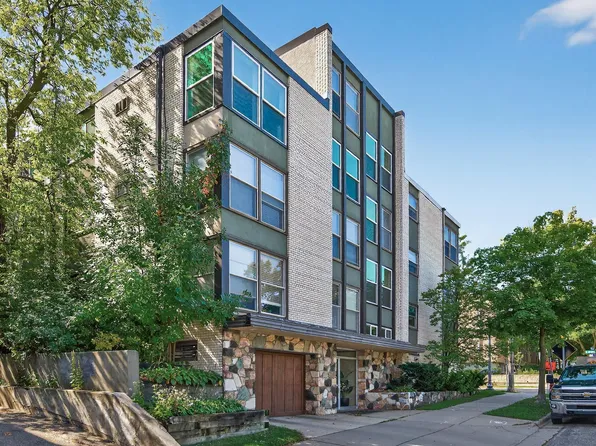 821 Douglas Ave APT 204, Minneapolis, MN 55403