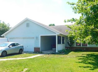 2175 W Fiesbeck Ct, Columbus, IN 47201
