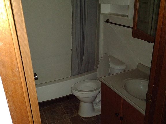 5th image of 102 & 106 W Wandel Ave #1