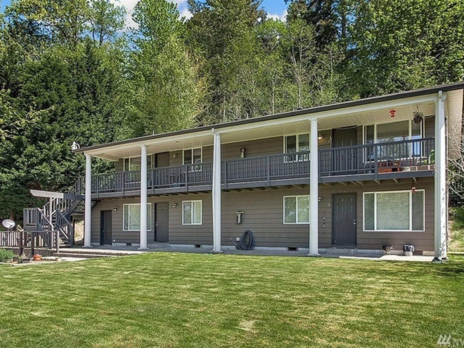 2 bed, 850 sqft, $2,350 — Photo 1