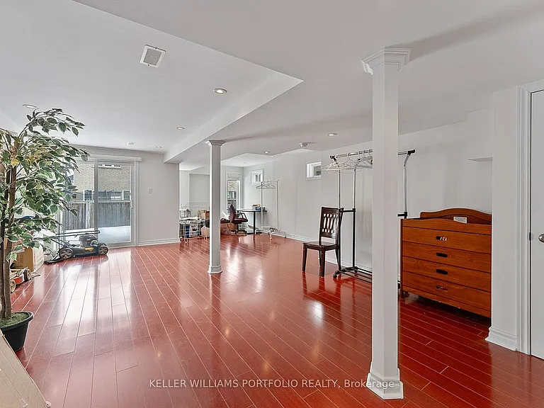 301 Oberfrick Ave — Photo 44