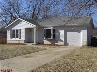 10 Cedarwood Ct, Saint Peters, MO 63376