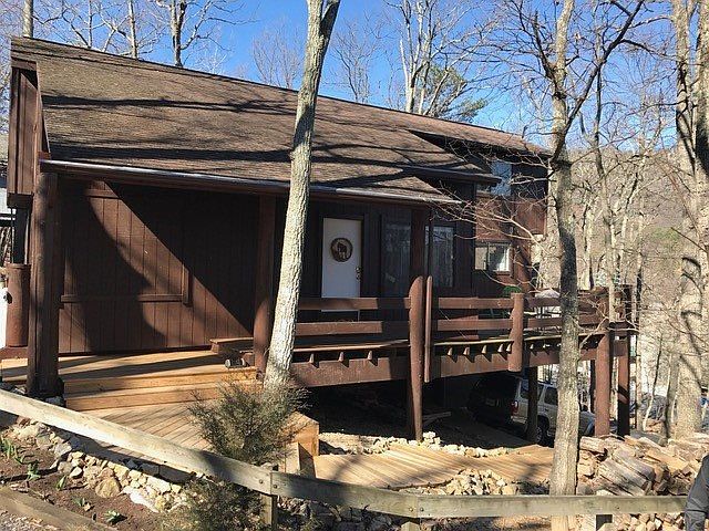1st image of 3774 Erickson Cir