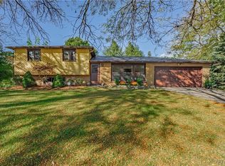 3510 Miller Rd, Niagara Falls, NY 14304