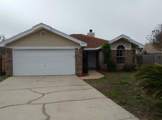 408 Bristol Cove Rd, Mary Esther, FL 32569