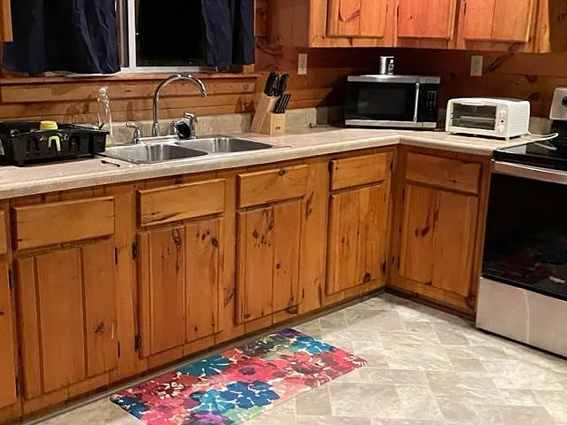 2 bed, 1200 sqft, $975 — Photo 4