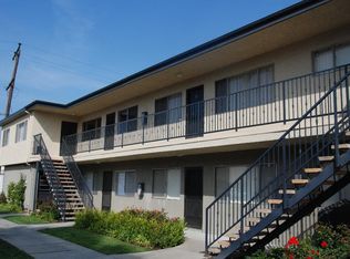 1306 Walnut Ave #1, Huntington Beach, CA 92648