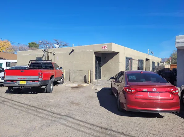625 Louisiana Blvd SE, Albuquerque, NM 87108