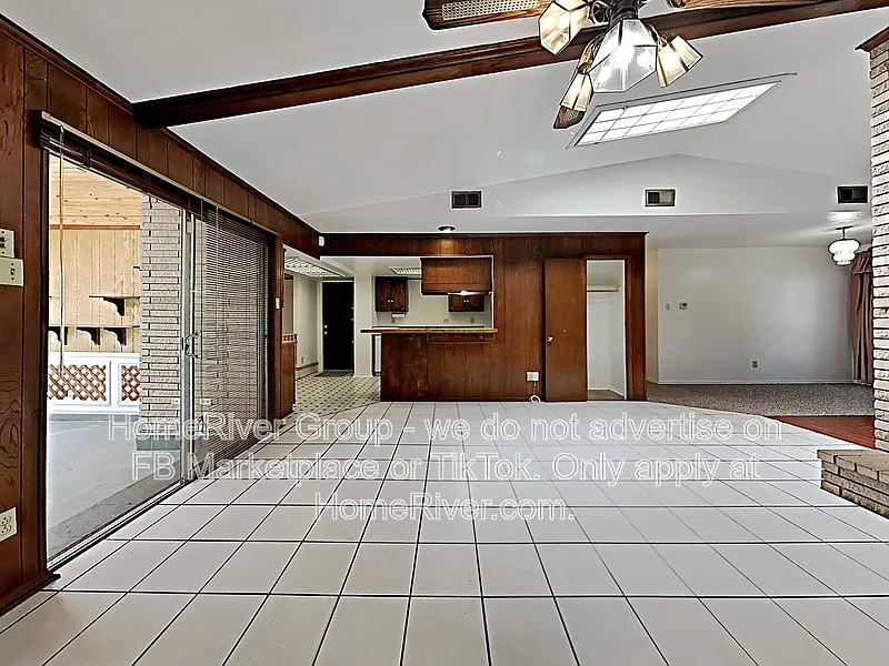 3 bed, 2.0 bath, 1686 sqft, $2,150 — Photo 3