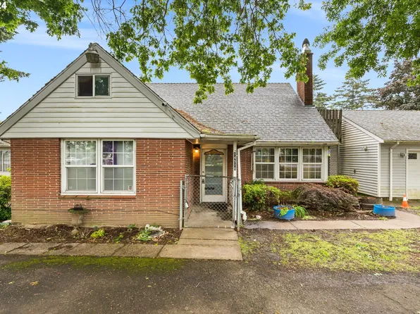 14516 E Burnside St, Portland, OR 97233