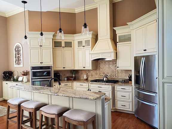 4th image of 8353 Cardnia Ct