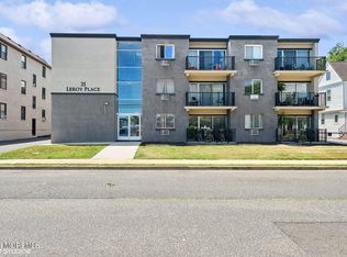 21 Leroy Pl APT 2A, Red Bank, NJ 07701