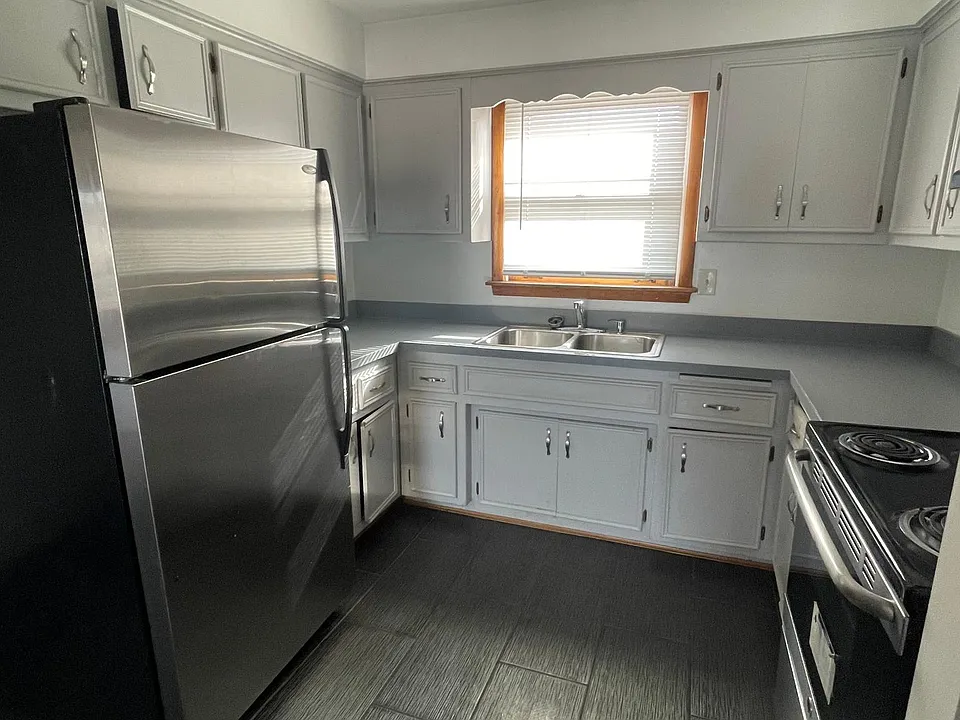Third floor kitchen