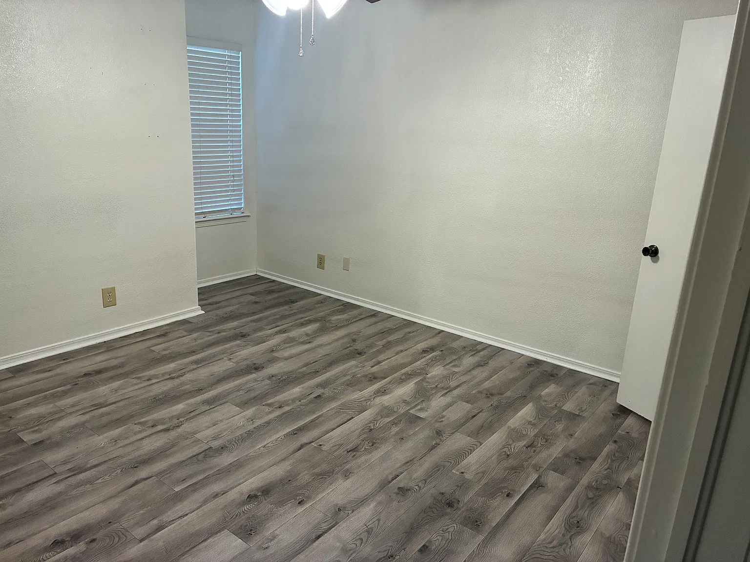 2 bed, 1064 sqft, $825 — Photo 3