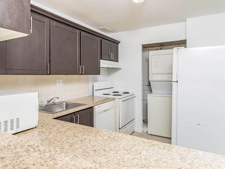 7900 Fairview Dr #105 — Photo 11