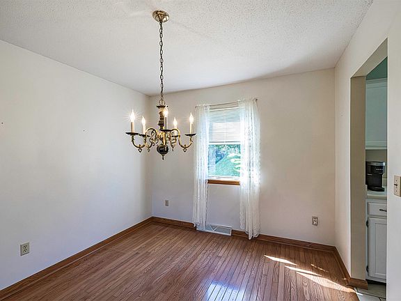 5th image of 3051 Marcella Dr