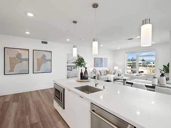 5th image of 3578 Rambla Pl #421
