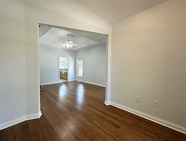 3802 E Regents Cir — Photo 6