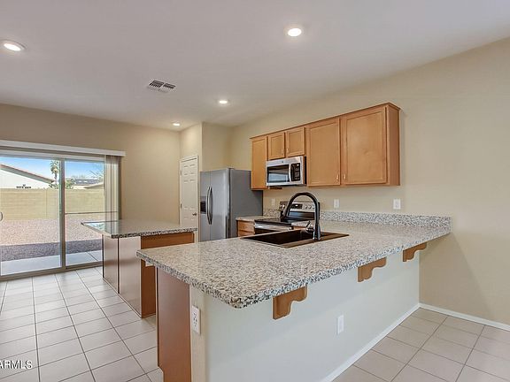 4th image of 322 W KONA Drive