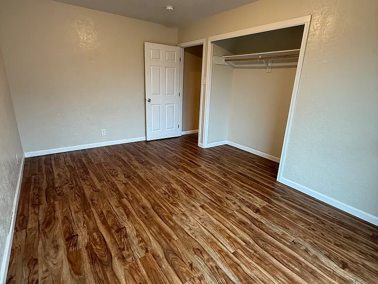 1045 Anzio St — Photo 5
