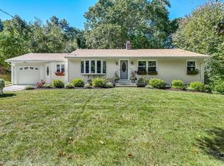 448 Quinapoxet St, Jefferson, MA 01522